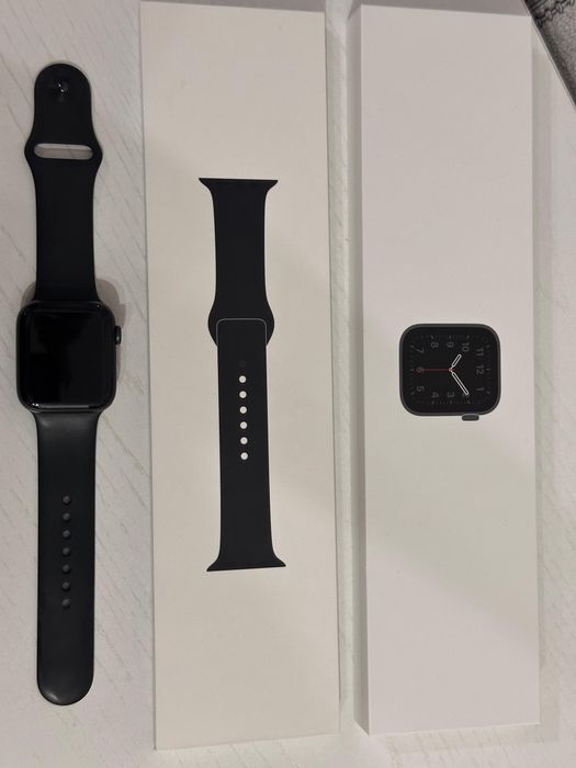 Продам Смарт-часы Apple Watch SE 44 мм