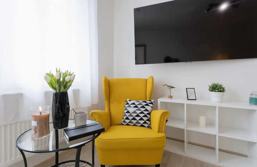 Дава се под наем Двустаен апартамент в Пловдив, Кършияка - 70 кв.м за 350 € - Снимка #1