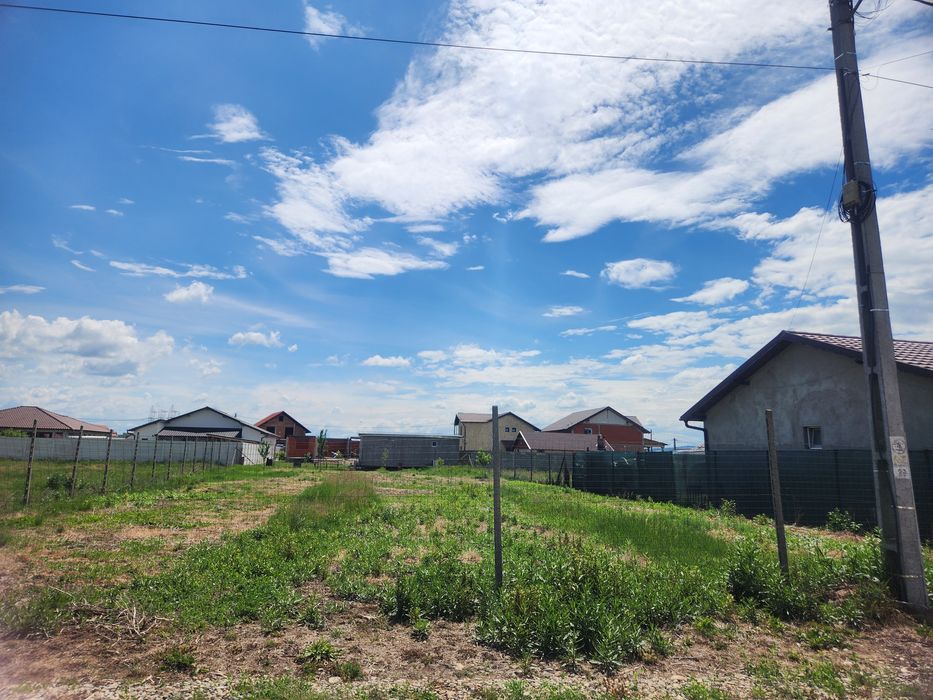 Teren intravilan de vânzare  în Oșorhei