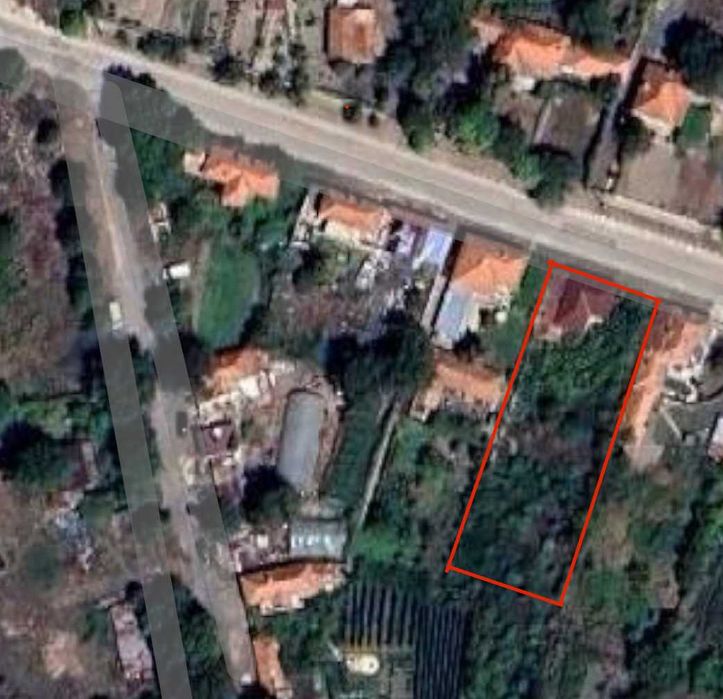 Къща с нов покрив в с. Златина, общ. Провадия, обл. Варна