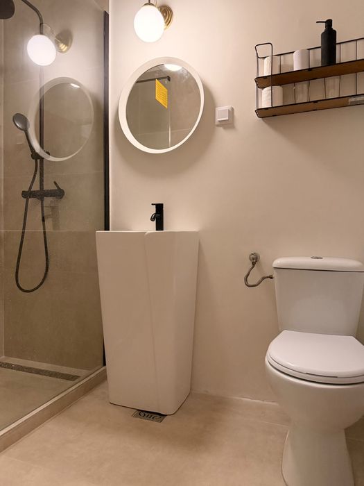 Cazare Polisaon spital regim apartament garsoniera casa pensiune vila camere canera 1 2 3 4 hotel parcare centru studio ieftin chirie  piata mare mica