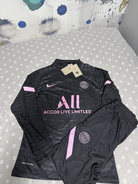 Nike psg tracksuit