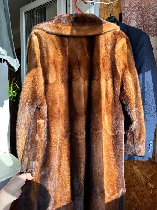 Продам шубу норковую