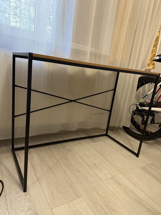 Birou Mobexpert foarte putin utilizat