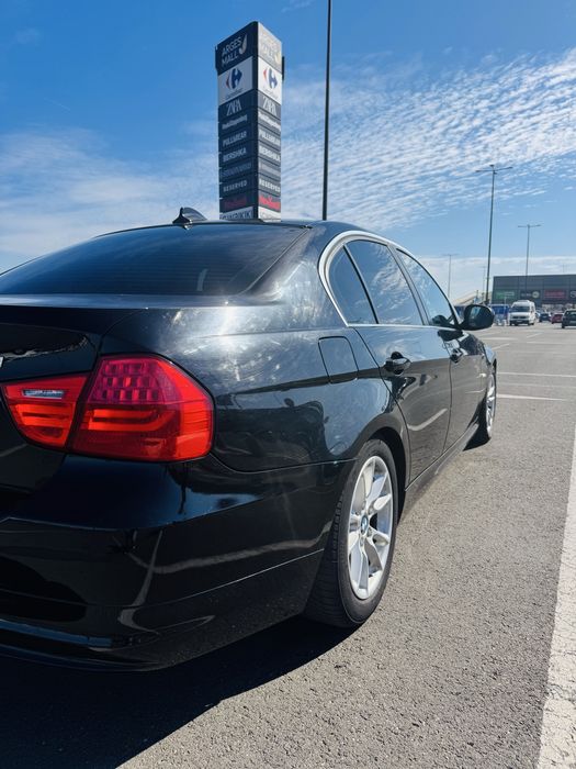 BMW Seria 3 2011 — imagine 4