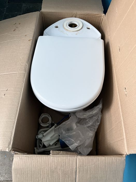 Унитаз в хорошем состоянии