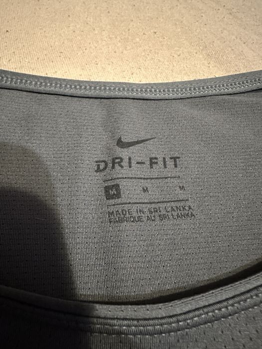 Nike dri-fit тениска сива