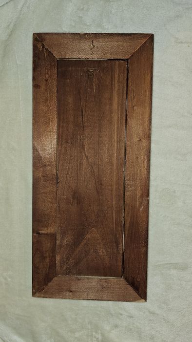 Icoana sculptată manual din lemn masiv