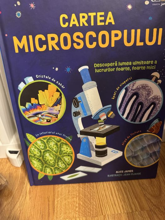 Cartea microscopului