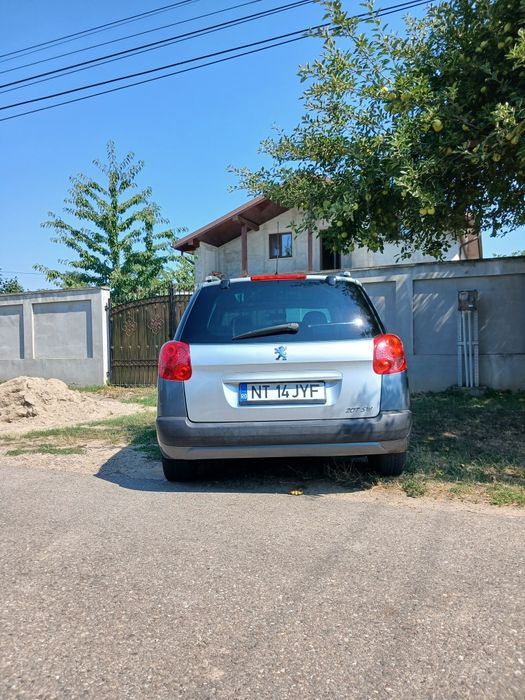 Peugeot 207 1.4 benzină