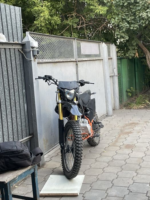 Эндуро 250 в хорошем состоянии