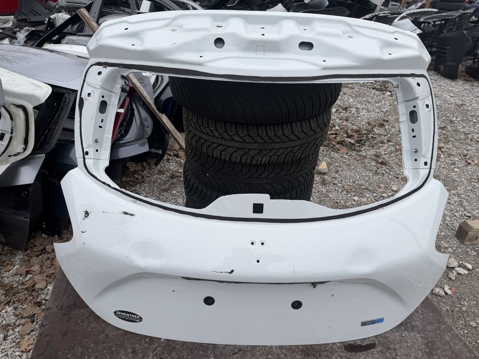 Капак Renault Zoe