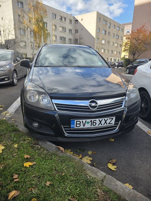Opel Astra, 2012, diesel,senzori parcare, aer condiționat