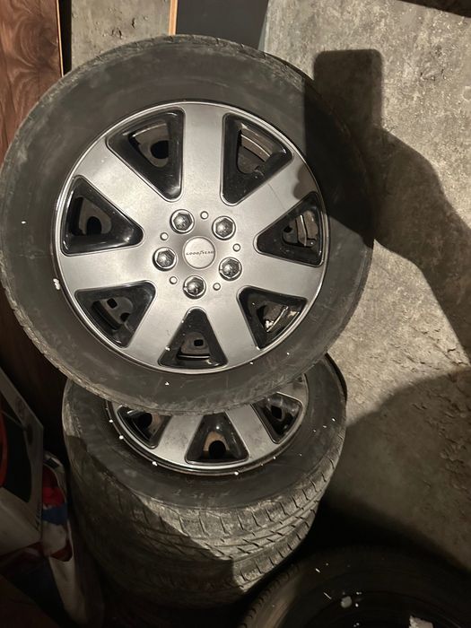 Jante oțel Skoda Fabia 2 R15 echipate cu anvelope iarnă.