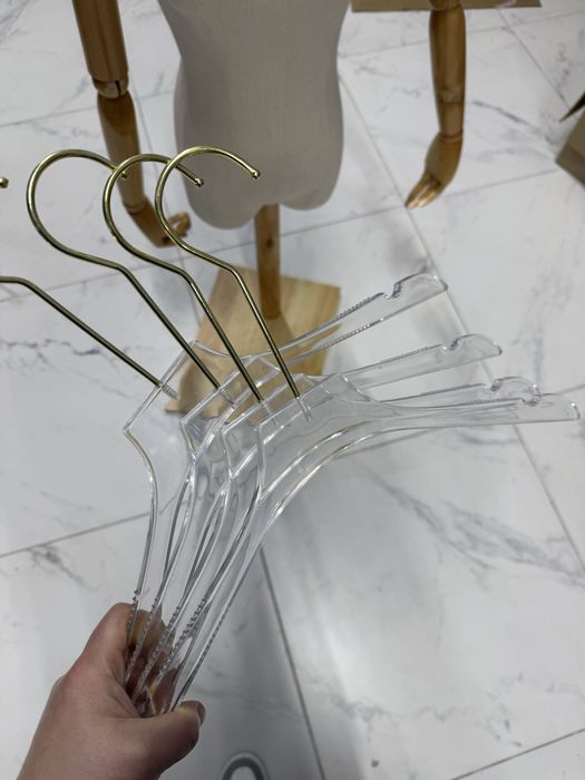 Вешалки для одежды