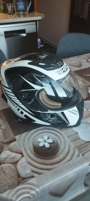 Продавам каска SHIRO
