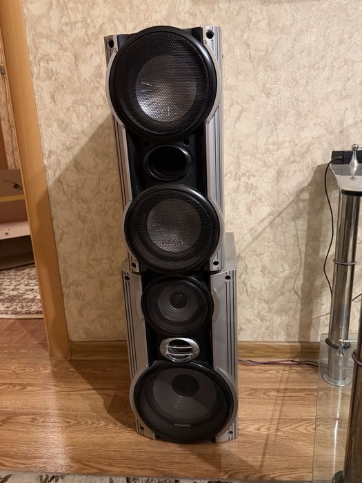 Музыкальный центр / колонки Panasonic