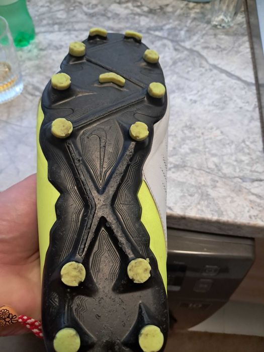 Детски бутонки найк