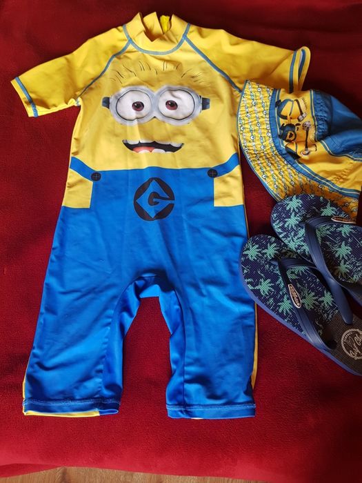 Лот бански и шапка Минион и ПОДАРЪК