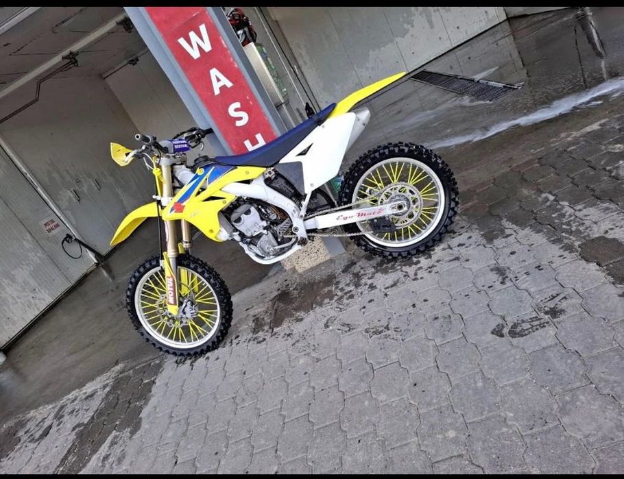 Vând Suzuki RMZ 250cc