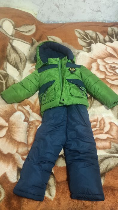 Продам детский костюм