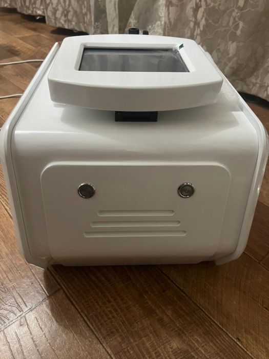 Продам лазер для удаления тату пермамента. Новый пользовались один раз