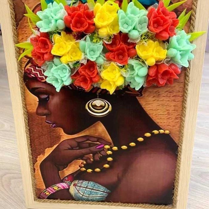 Цветя от ароматен глицеринов сапун и Българска роза унив.маг.