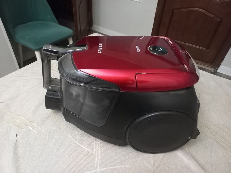 Продам пылесос от компании самсунг