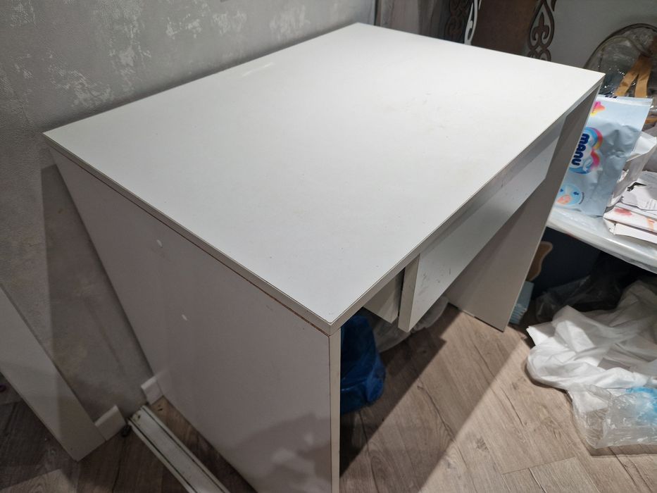 Продам стол недорого