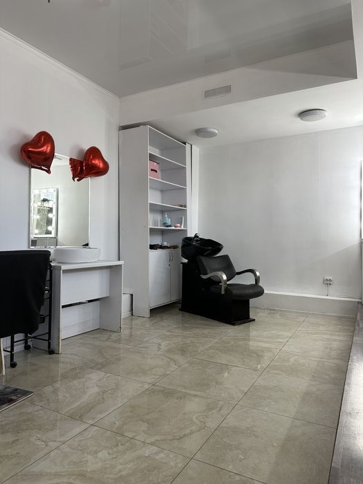 Сдам места в салоне красоты