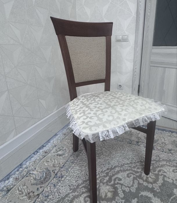 Продам стол и стулья