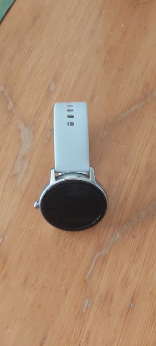 Продавам смарт часовник Hama