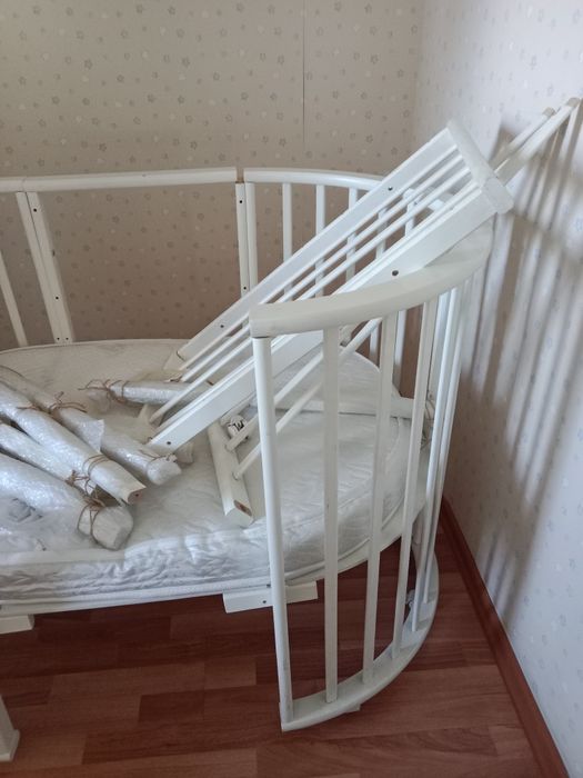 срочно продаю манеж