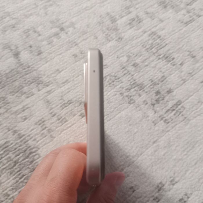 Продам Oppo reno 7