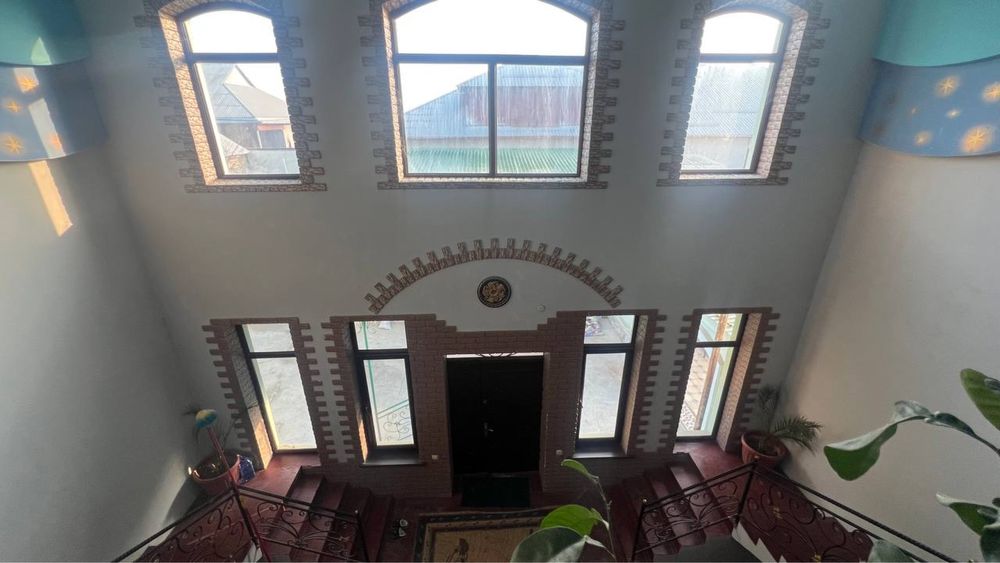 Уй сотилади. 9 соток 2 каватли. Университет участка Садаф 69