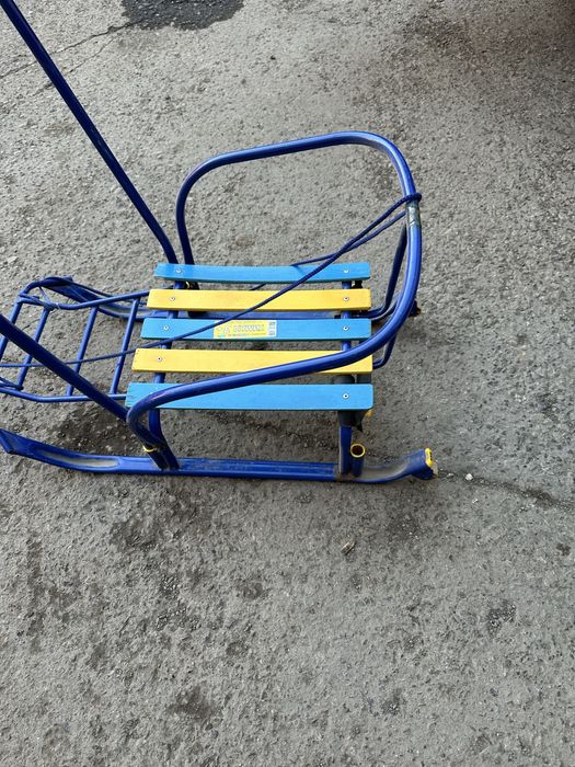 Продам санки 5000тг