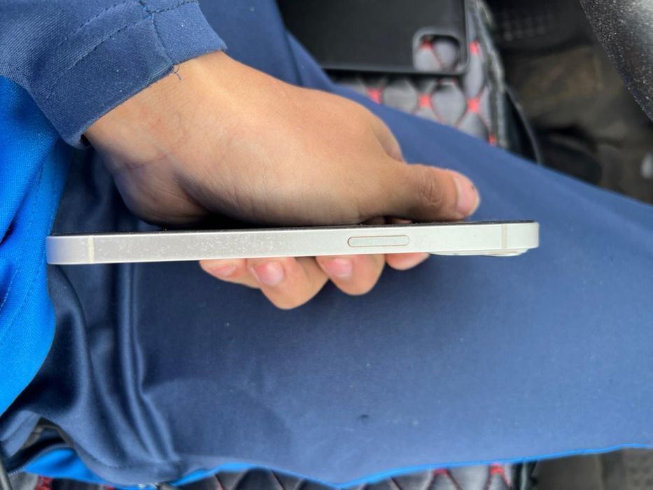 Срочно продам айфон 13 256гб