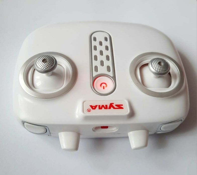 Vând telecomandă pentru Dronă Syma X15A