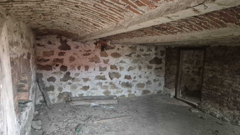 Casa de caramida 123 mp, cu teren de 1242 mp in Bodoc