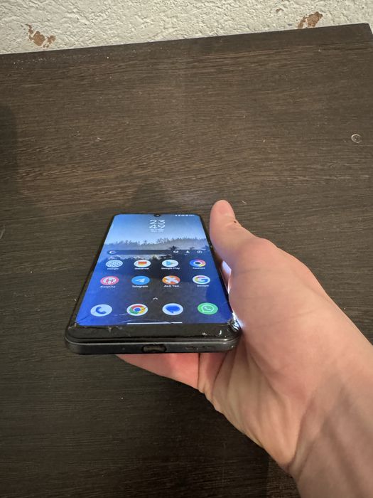 Продается б/у телефон Poco x5 5g