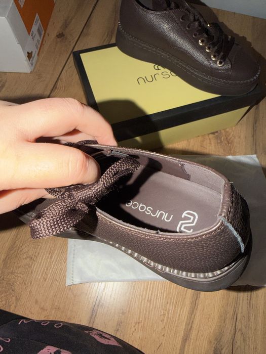 Продам кеды почти новые