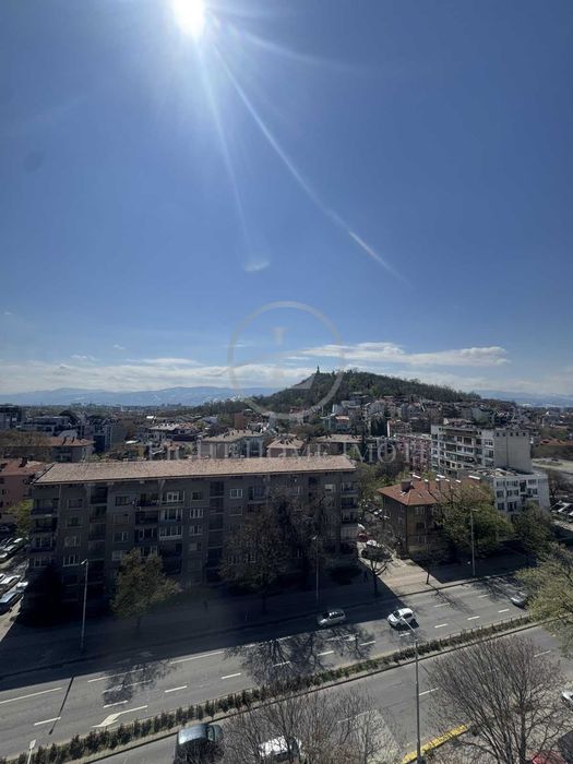 Продава се Тристаен апартамент в Пловдив, Център - 160 кв.м за 1675 €/кв.м - Снимка #14