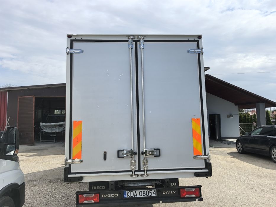 Iveco 50c18 frigorific - 20+20,9 europaleti