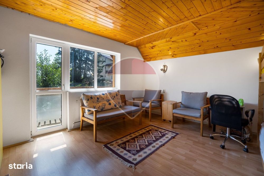 Casă spațioasă de vânzare | Teren 835 mp | Cristian | COMISION 0%