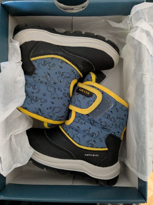 Cizme impermeabile Geox, mărimea 22