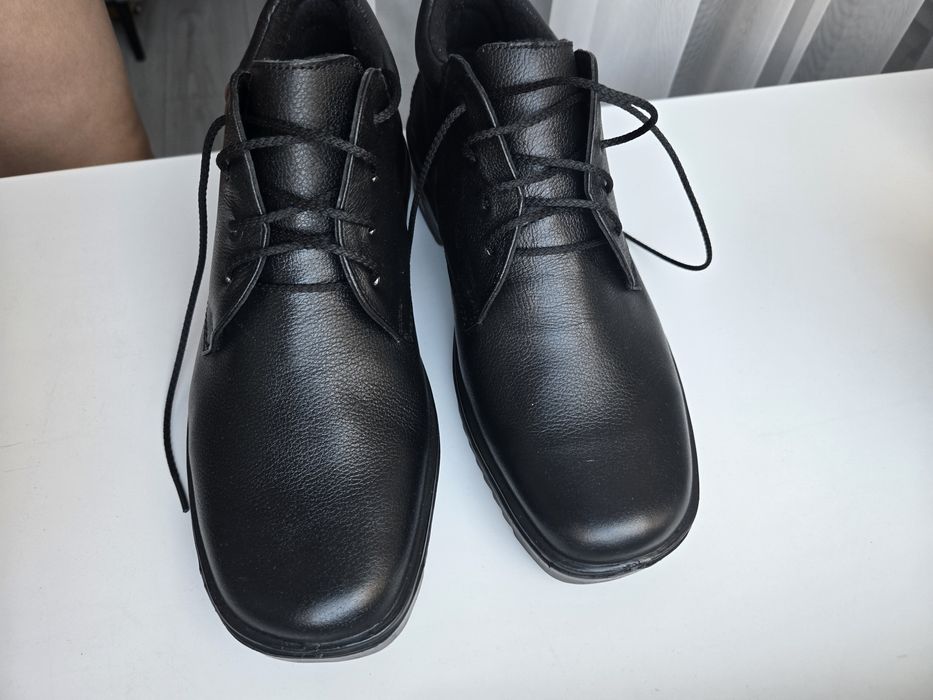 Продам ботинки демисезонные, осень-весна