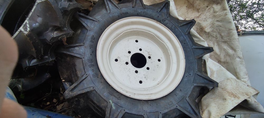 Гуми с джанти за мотокултиватор