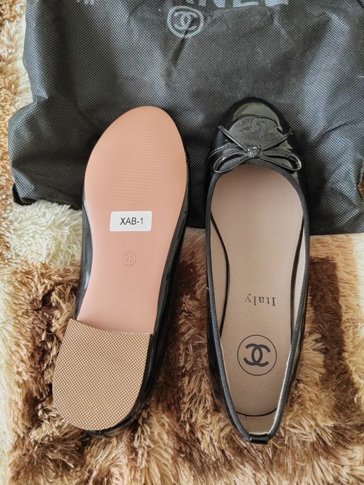 Новые качественные балетки чёрного цвета