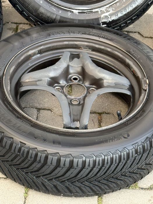 Set roți originale Dacia R15 + Michelin CrossClimate 2 DOT 2024 + capace
