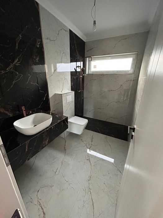 Casă la cheie de vânzare – mutare imediată  - Cartier Viena - Oradea